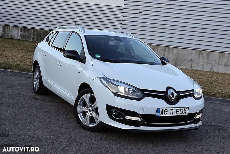 Culoarealb Second-hand 2015 Renault Mégane GrandTour Bose Edition Break | 6.999 EUR (Preț OK) - Imagine 1/4