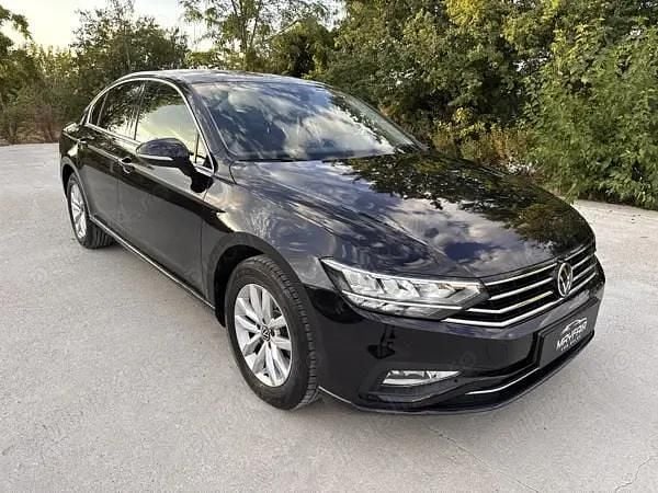 Culoarenegru Utilizat 2021 VW Passat Berlinǎ | 20.570 EUR (Preț OK) - Imagine 1/4