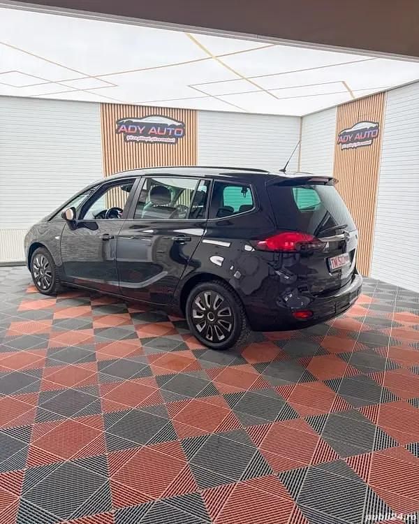 Second-hand Opel Zafira 140 CP (102 kW) 2012 Negru Monovolum