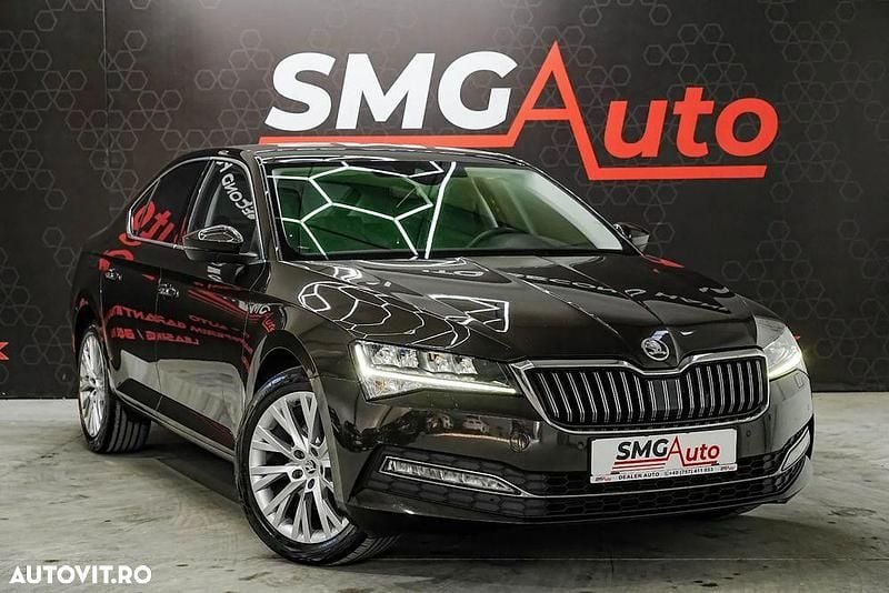 Culoarenegru Utilizat 2021 Skoda Superb Style Berlinǎ | 21.970 EUR (Puțin scump) - Imagine 1/4