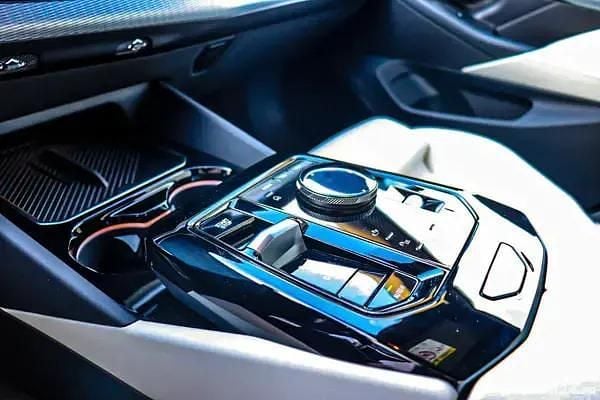 Second-hand BMW i5 M Sport 250 kW (340 CP) 2024 Berlinǎ