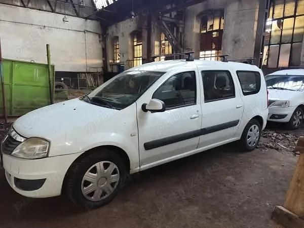 Utilizat 2011 Dacia Logan Berlinǎ | 3.100 EUR (Preț OK) - Imagine 1/4