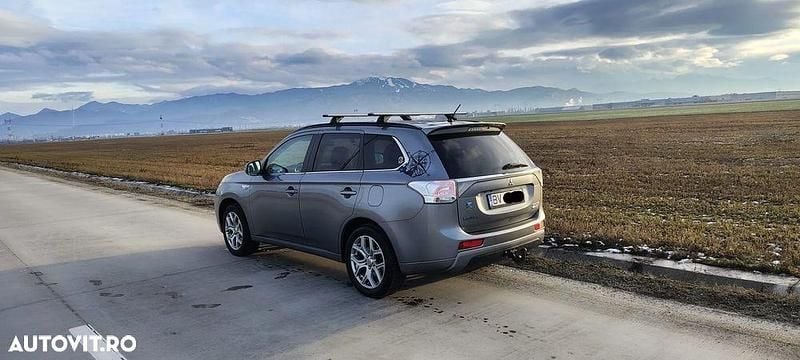 Second-hand Mitsubishi Outlander 121 CP (88 kW) 2014 Culoaregri SUV