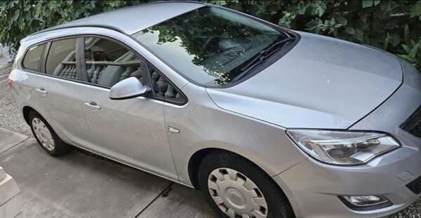 Utilizat 2011 Opel Astra Break | 2.700 EUR (Preț OK) - Imagine 1/4