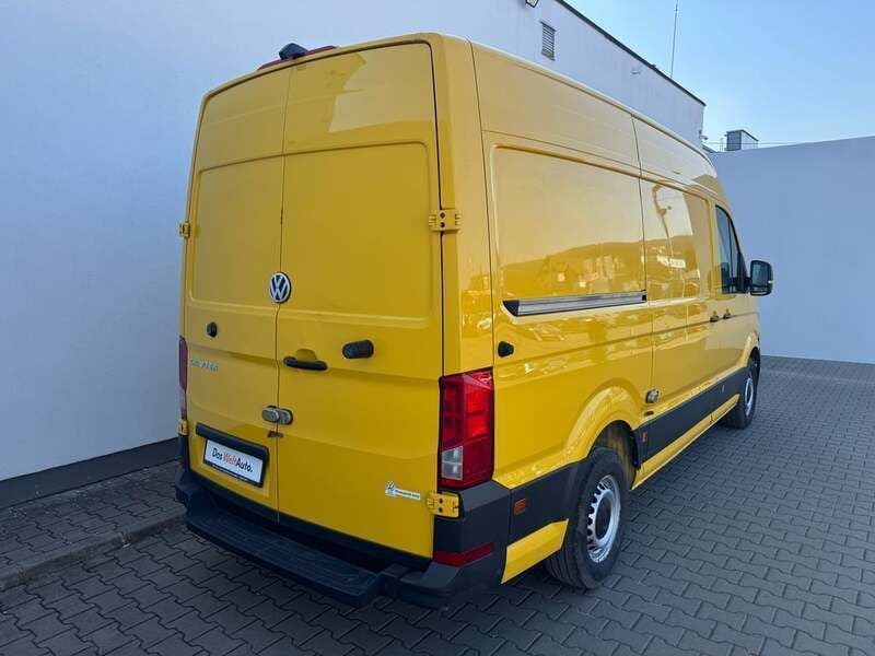 Second-hand VW Crafter 140 CP (102 kW) 2020 Galben mediu  normal Van