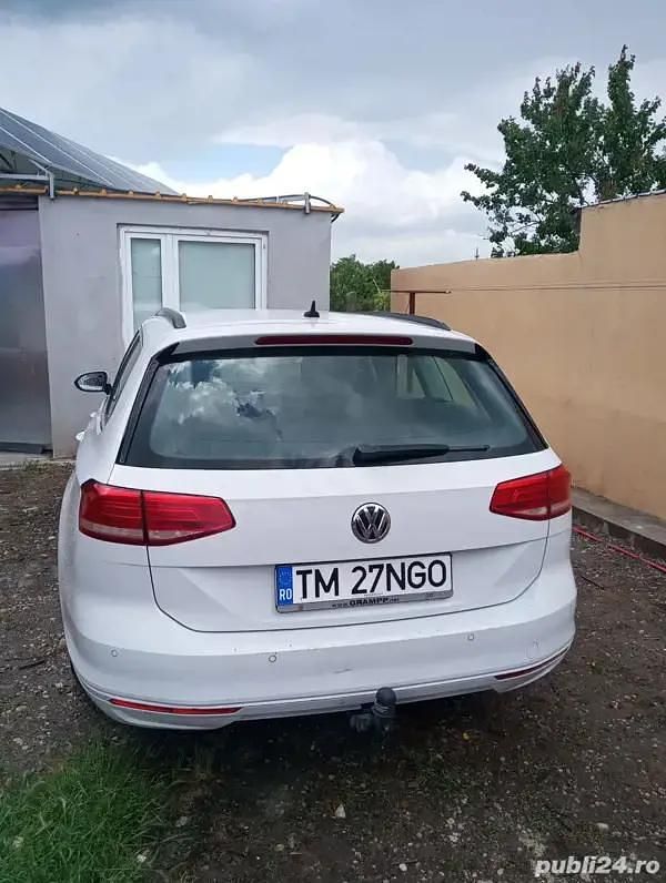Utilizat 2017 VW Passat Hatchback | 9.900 EUR (Super Preț) - Imagine 1/4