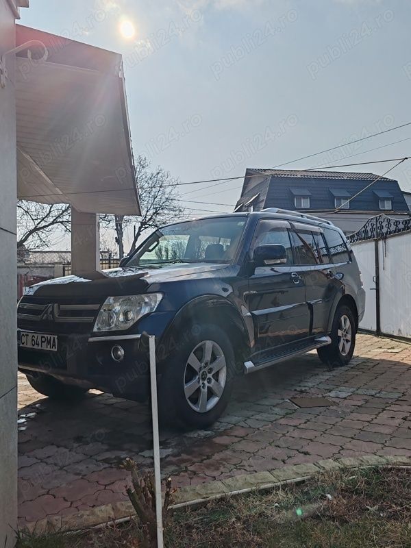 Negru Utilizat 2008 Mitsubishi Pajero SUV | 8.500 EUR - Imagine 1/4