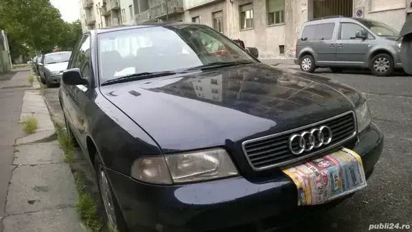 Albastru Utilizat 1997 Audi A4 Berlinǎ | 975 EUR - Imagine 1/4