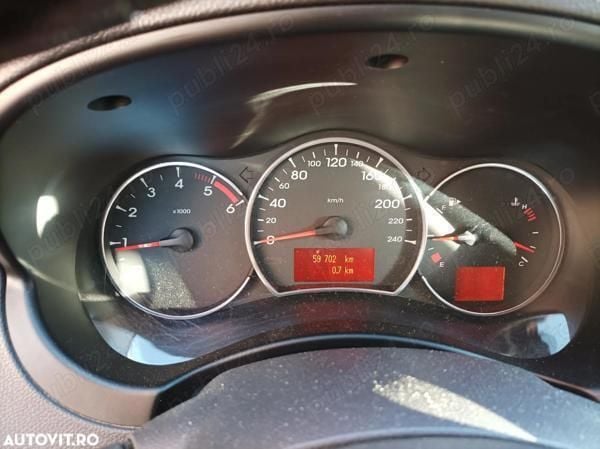 Utilizat 2010 Renault Koleos SUV | 12.000 EUR (Preț bun) - Imagine 1/4