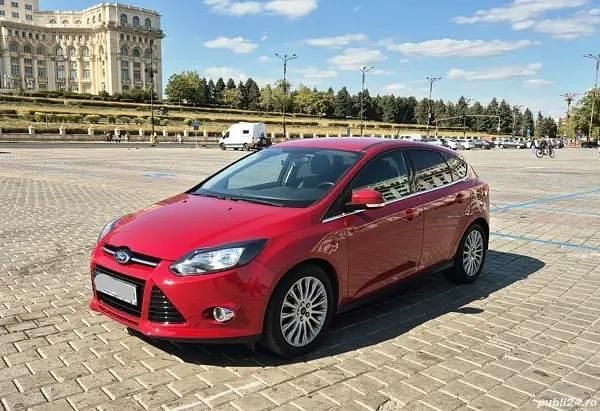 Culoarerosu Utilizat 2012 Ford Focus Titanium Hatchback | 6.950 EUR (Preț OK) - Imagine 1/4