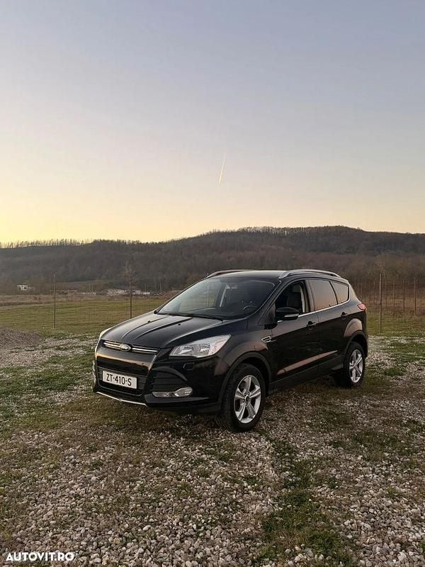 Culoarenegru Utilizat 2015 Ford Kuga SUV | 7.490 EUR (Preț bun) - Imagine 1/4