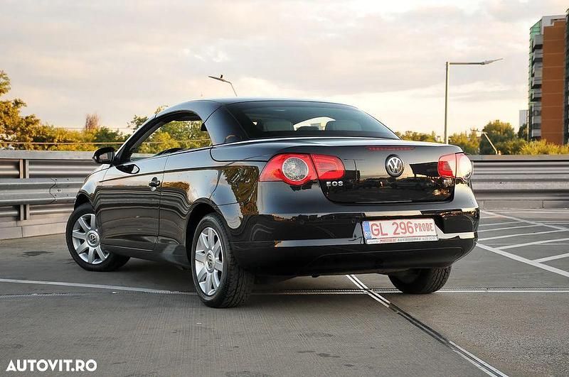 Second-hand VW Eos 115 CP (84 kW) 2007 Culoarenegru Cabrio