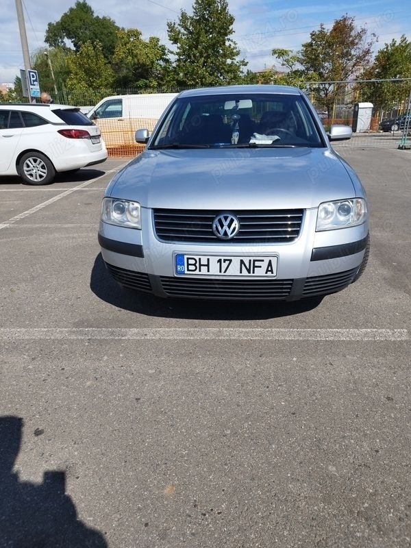 Utilizat 2003 VW Passat Berlinǎ | 2.500 EUR (Scump) - Imagine 1/4