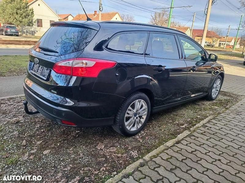 Second-hand Ford Focus 125 CP (91 kW) 2014 Culoarenegru Break