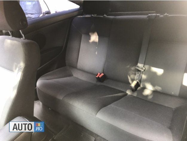 Second-hand Opel Astra 101 CP (74 kW) 2006 Negru Hatchback