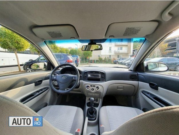 Second-hand Hyundai Accent 97 CP (71 kW) 2008 Gri Berlinǎ