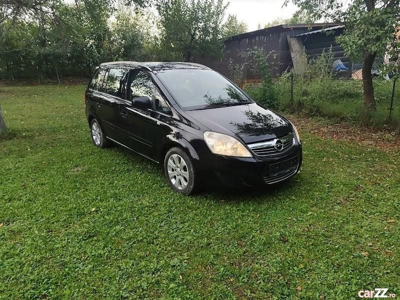 Negru Utilizat 2010 Opel Zafira Cosmo Monovolum | 2.300 EUR (Preț OK) - Imagine 1/4