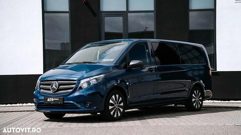 Albastru Utilizat 2024 Mercedes Vito Monovolum | 50.841 EUR - Imagine 1/4