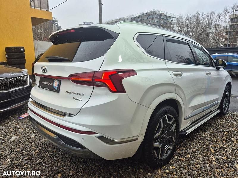 Second-hand Hyundai Santa Fe Signature 230 CP (169 kW) 2022 Culoarealb SUV