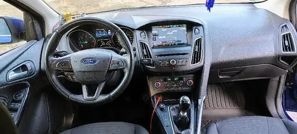 Second-hand Ford Focus 120 CP (88 kW) 2016 Albastru Break