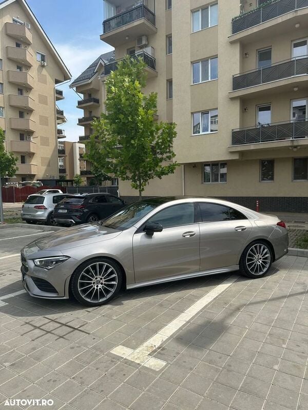 Gri Utilizat 2020 Mercedes CLA200 Coupe | 29.990 EUR - Imagine 1/4