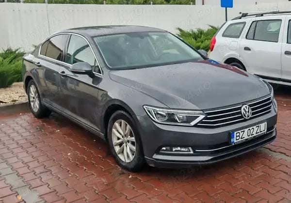 Gri Utilizat 2017 VW Passat Berlinǎ | 13.000 EUR (Preț OK) - Imagine 1/4