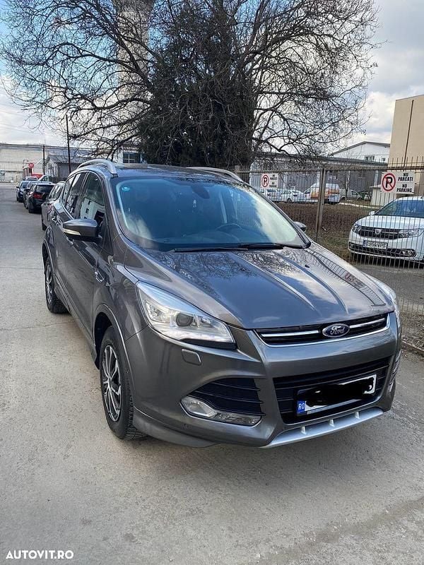 Gri Utilizat 2014 Ford Kuga Titanium SUV | 9.500 EUR (Preț OK) - Imagine 1/4