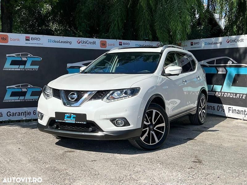 Culoarealb Utilizat 2015 Nissan X-Trail Tekna SUV | 10.850 EUR (Preț OK) - Imagine 1/4