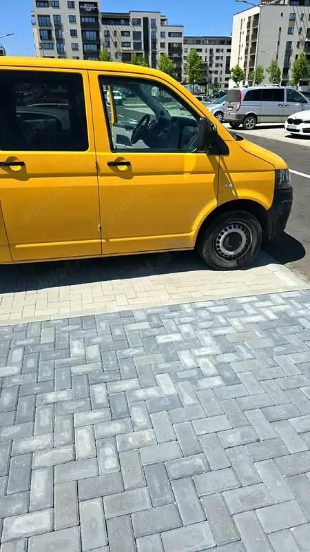 Second-hand VW T5 114 CP (83 kW) 2014 Auriu Van