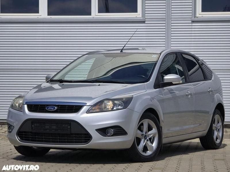 Culoareargint Utilizat 2011 Ford Focus Sport Hatchback | 3.700 EUR (Preț OK) - Imagine 1/4