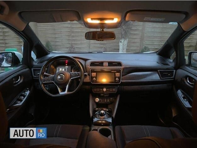 Second-hand Nissan Leaf 110 kW (150 CP) 2019 Alb Hatchback