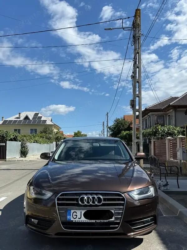 Maro Utilizat 2012 Audi A4 Premium Berlinǎ | 11.900 EUR (Scump) - Imagine 1/4