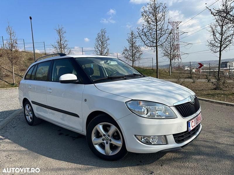 Second-hand Skoda Fabia GreenLine 75 CP (55 kW) 2012 Culoarealb Break
