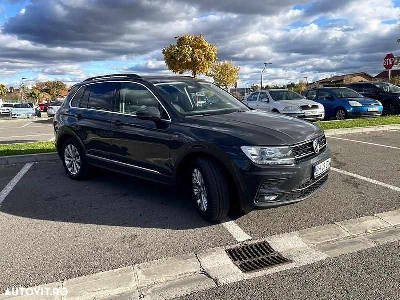 Culoaregri Utilizat 2020 VW Tiguan Comfortline SUV | 19.900 EUR (Super Preț) - Imagine 1/4
