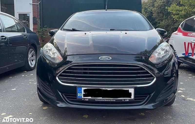 Culoarenegru Utilizat 2013 Ford Fiesta Hatchback | 3.900 EUR (Preț OK) - Imagine 1/4