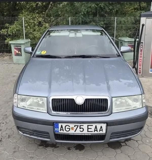 Gri Utilizat 2004 Skoda Octavia Berlinǎ | 1.700 EUR (Preț bun) - Imagine 1/4
