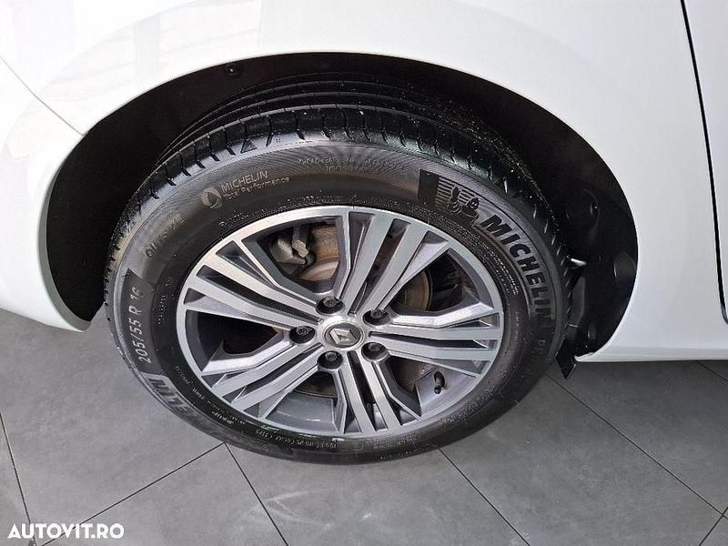 Second-hand Renault Mégane GrandTour Equilibre 140 CP (102 kW) 2022 Culoarealb Break