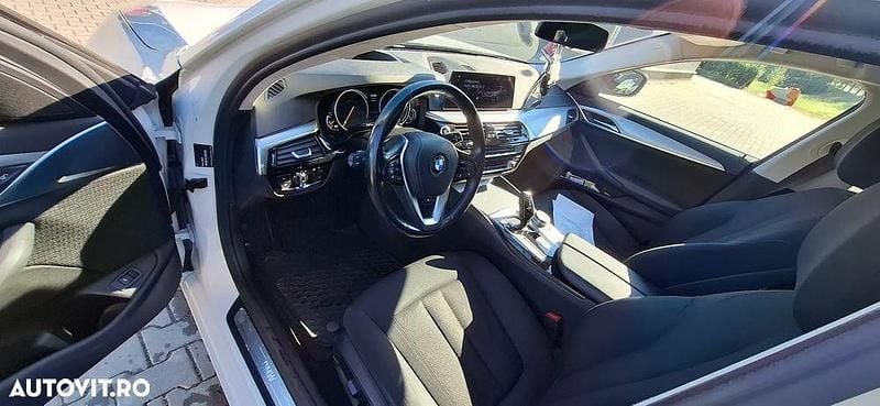 Culoarealb Utilizat 2018 BMW 520 Luxury Line Break | 20.000 EUR (Preț OK) - Imagine 1/4