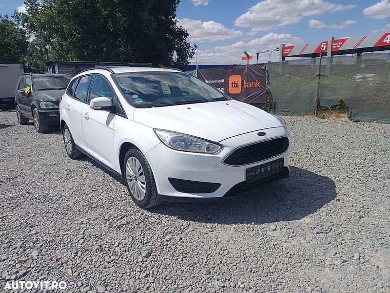 Alb Utilizat 2018 Ford Focus Active Break | 5.700 EUR (Super Preț) - Imagine 1/4