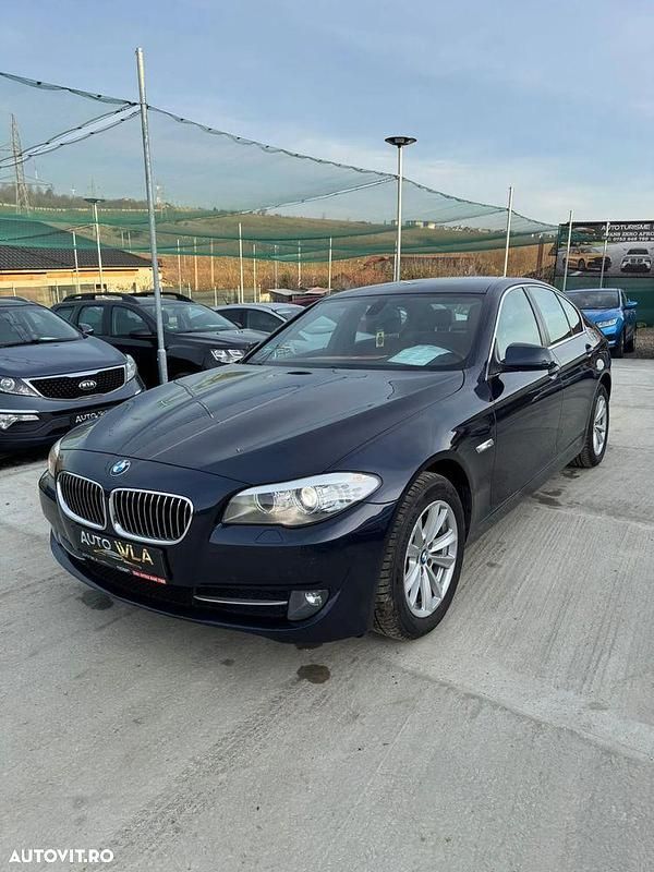 Second-hand BMW 520 184 CP (135 kW) 2012 Culoarealbastru Berlinǎ