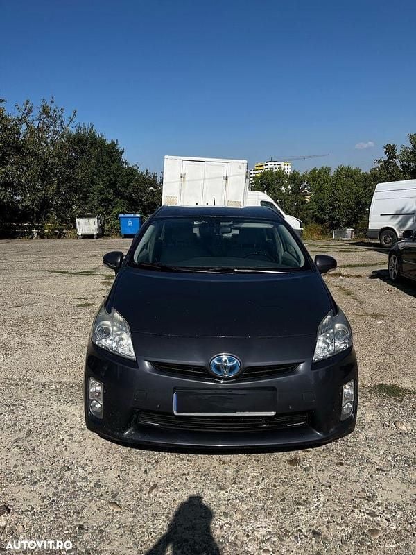 Culoaregri Utilizat 2011 Toyota Prius Plus Hatchback | 8.260 EUR - Imagine 1/4