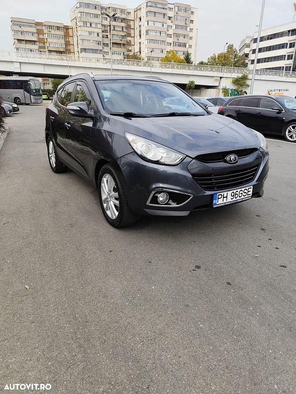 Second-hand Hyundai ix35 Comfort 136 CP (100 kW) 2011 Culoarenegru SUV