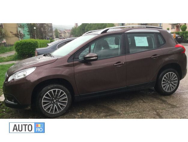 Maro Utilizat 2015 Peugeot 2008 Active SUV | 12.000 EUR - Imagine 1/4