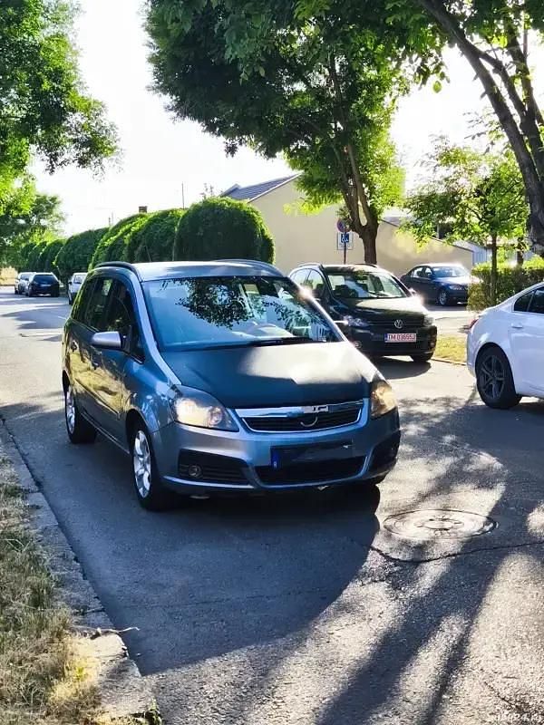 Utilizat 2006 Opel Zafira Monovolum | 900 EUR - Imagine 1/4