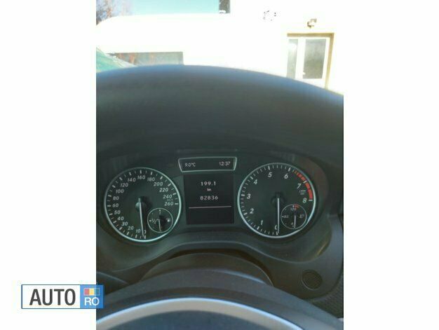 Second-hand Mercedes A180 90 CP (66 kW) 2014 Negru