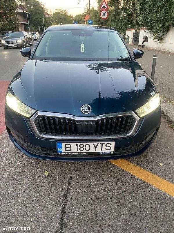 Culoarealbastru Utilizat 2020 Skoda Octavia Ambition Berlinǎ | 15.000 EUR (Preț OK) - Imagine 1/4