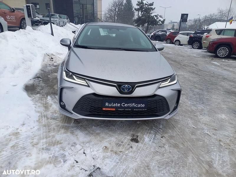 Second-hand Toyota Corolla Business Edition 140 CP (102 kW) 2025 Culoareargint Berlinǎ