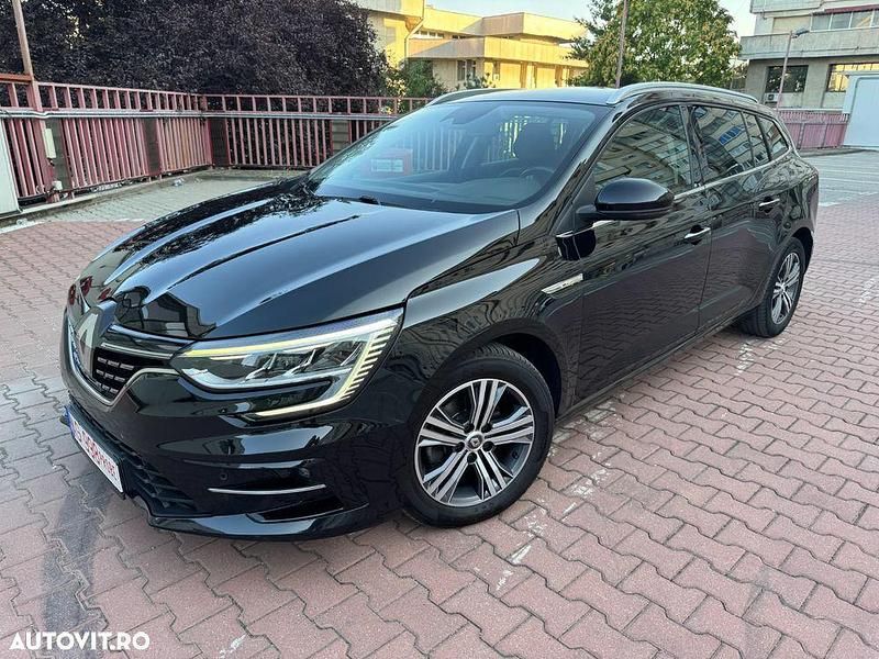 Culoarenegru Utilizat 2021 Renault Mégane GrandTour Intens Break | 14.490 EUR (Scump) - Imagine 1/4