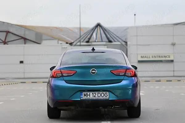 Second-hand Opel Insignia 165 CP (121 kW) 2018 Albastru Berlinǎ