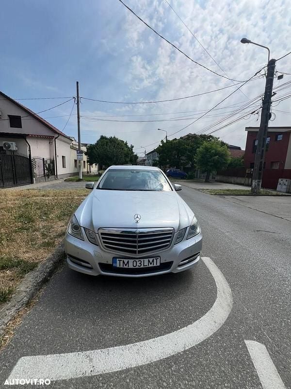 Second-hand Mercedes E220 Avantgarde 170 CP (125 kW) 2012 Culoaregri Berlinǎ